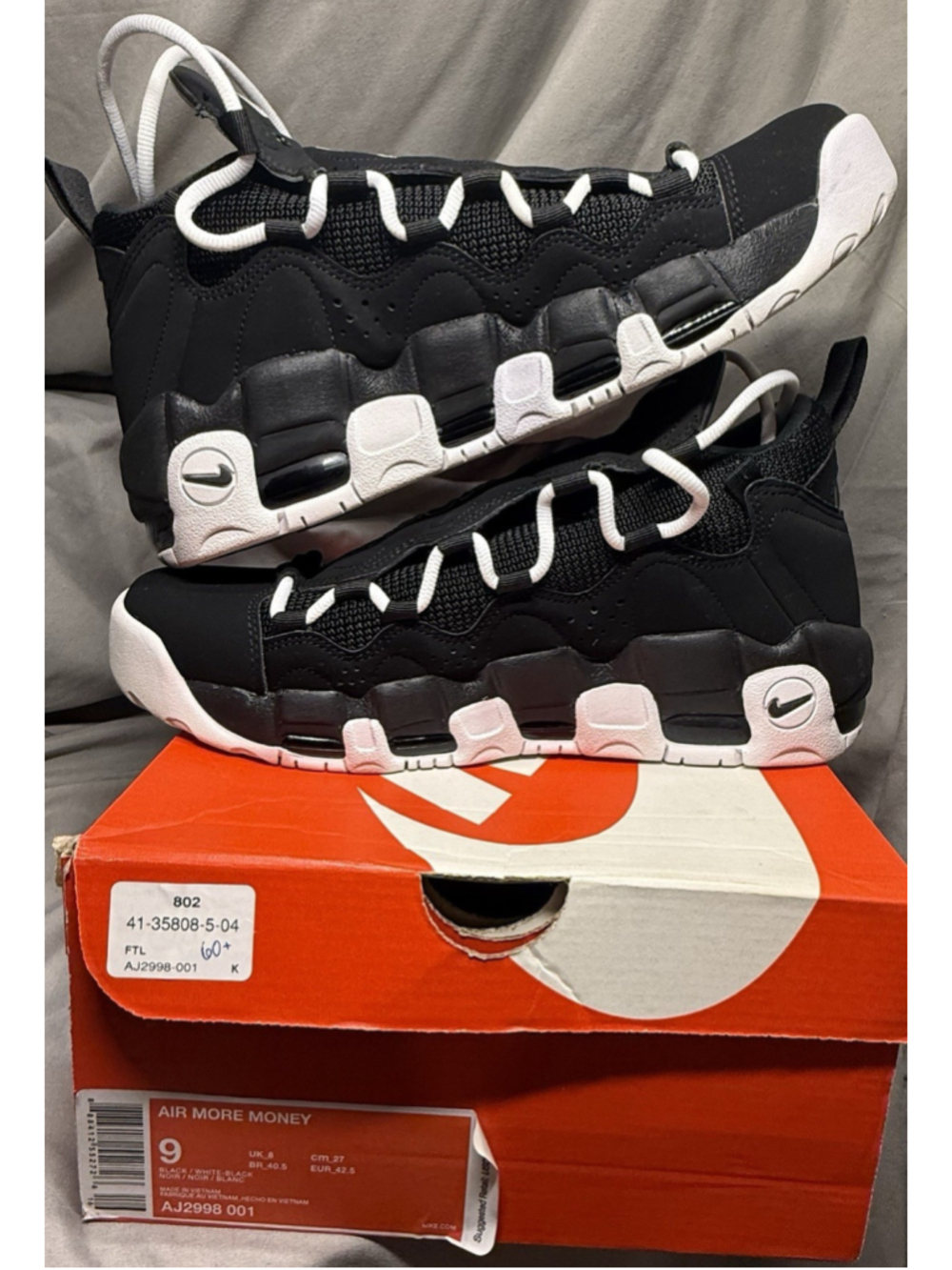 Size 9- Mens Nike Air More Money Black White AJ2998-001 With OG BOX - Picture 3 of 9